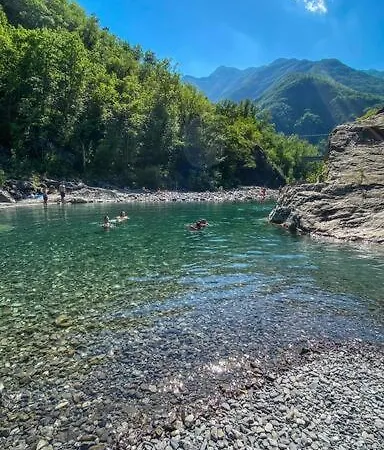 Дом отдыха A Schiera Con Giardino - Val Trebbia Montarsolo